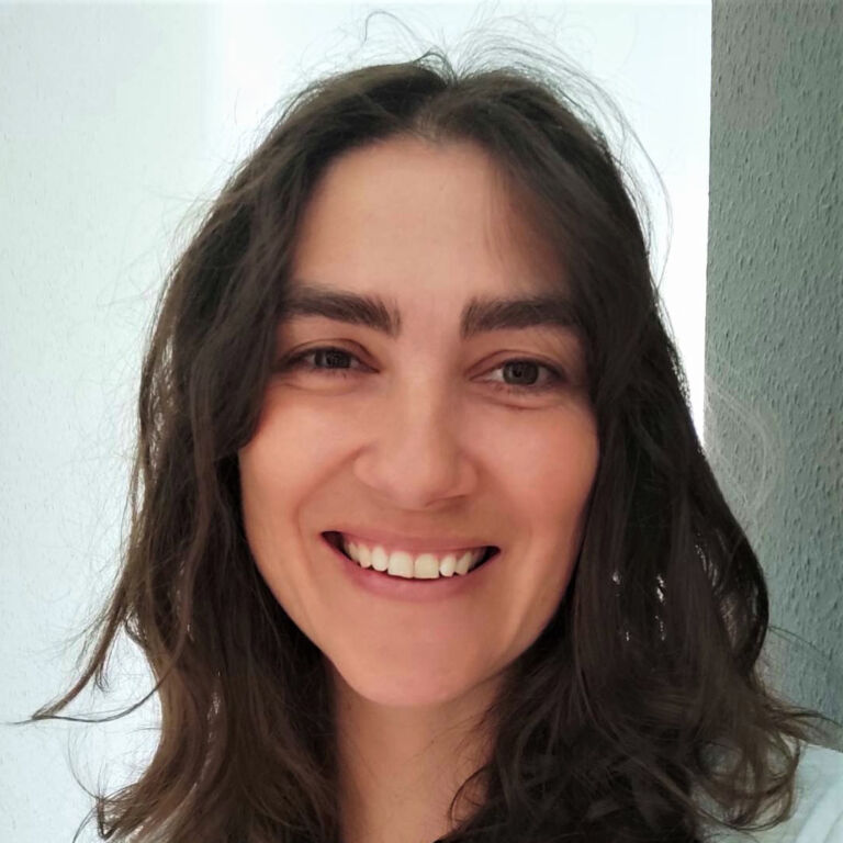 Dr Elizabeth le Roux